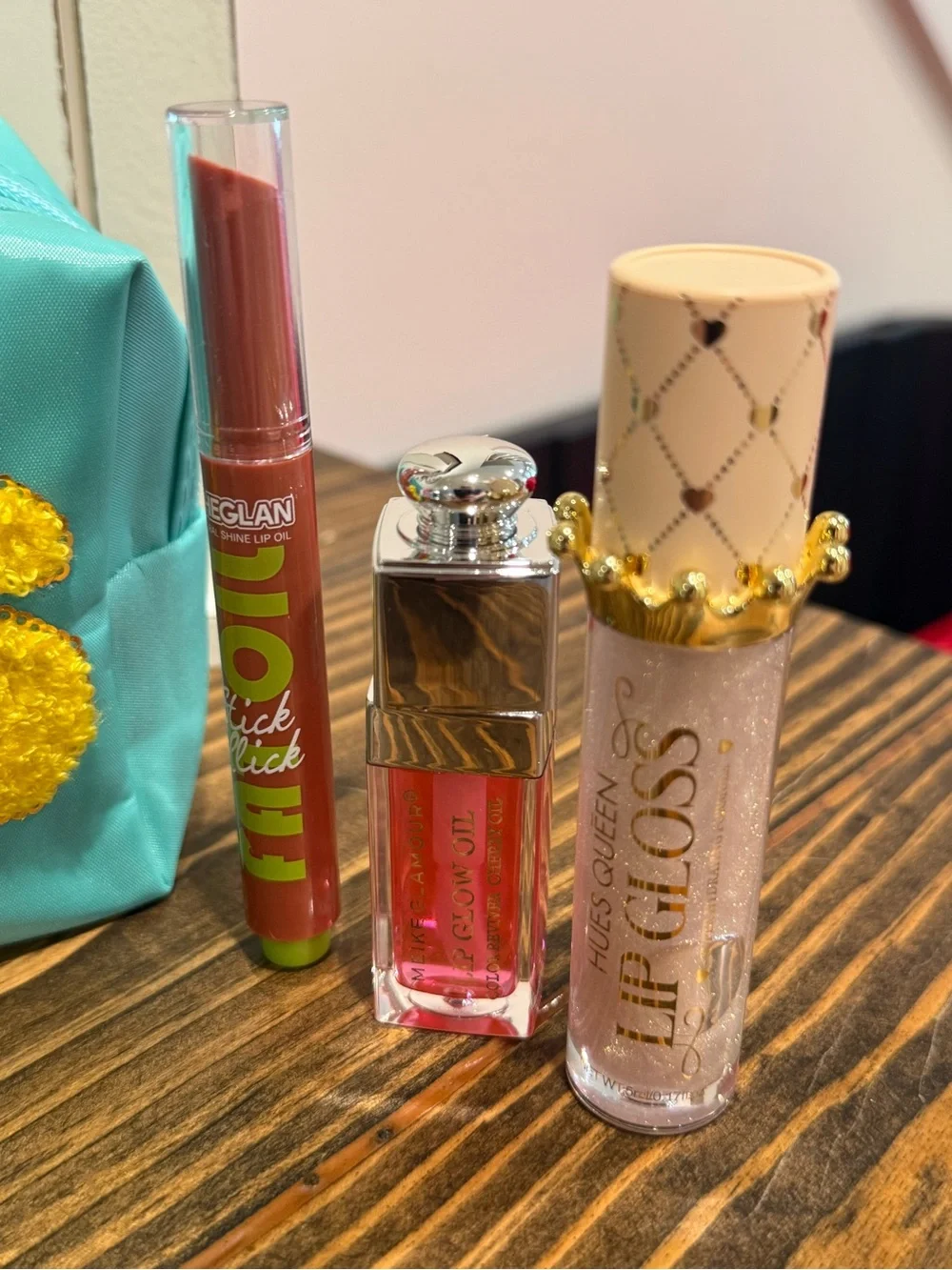 Lip Bundle w/ 'K♥SS' Cosmetic Pouch